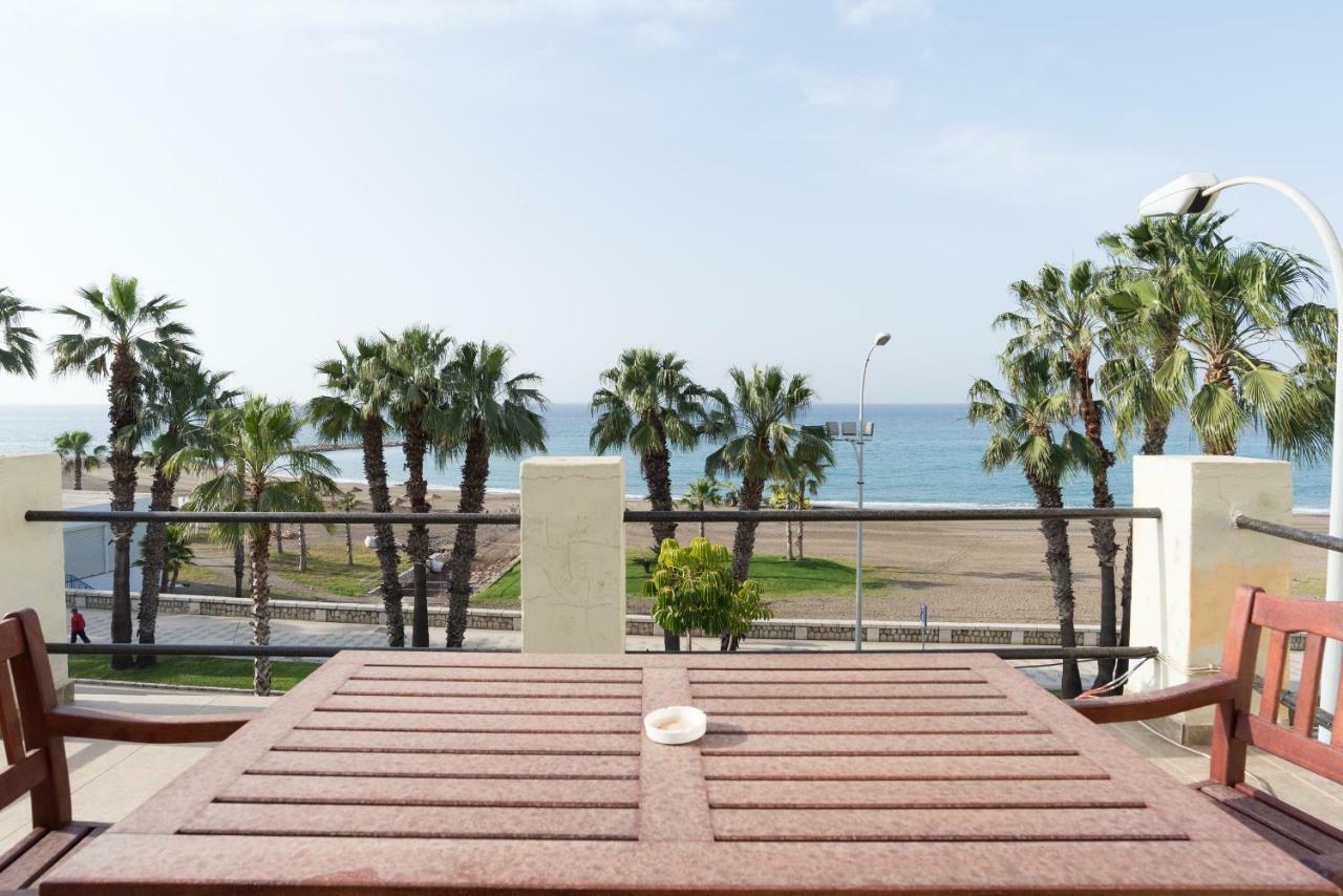 Loft Con Gran Terraza En Primera Linea De Playa Malaga Zewnętrze zdjęcie